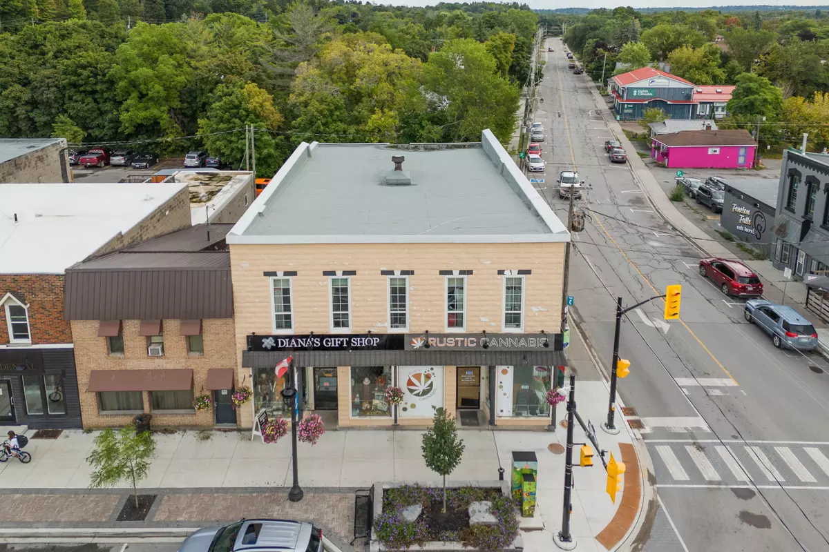 Kawartha Lakes, ON K0M 1N0,42-44 COLBORNE ST