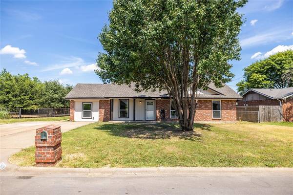 1509 Berry Drive,  Cleburne,  TX 76033