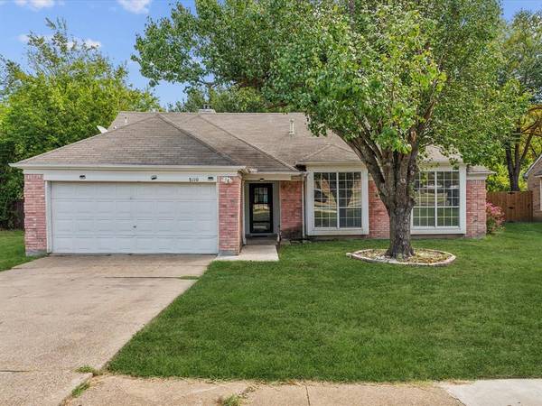 8110 Blackfin Drive, Rowlett, TX 75089