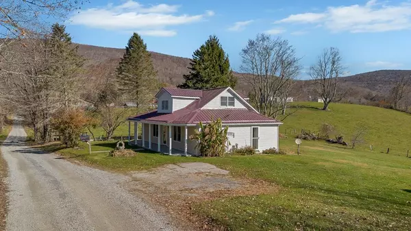 141 Firehouse Rd, Whitetop, VA 24292