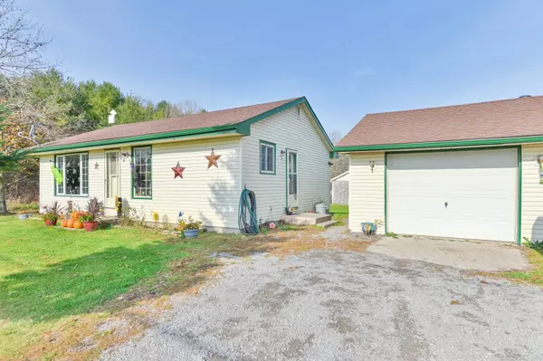 138 Boundary RD, Centre Hastings, ON K0K 2Y0