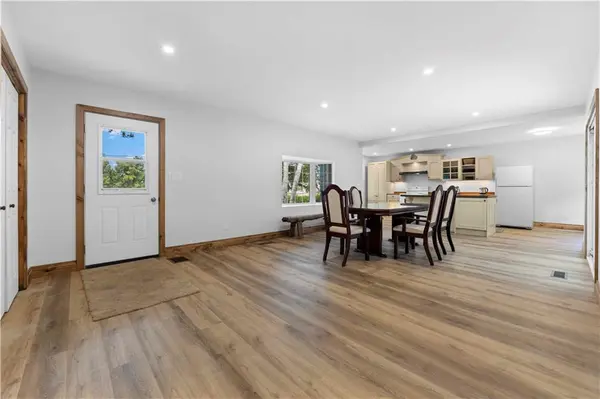 371 JOHN ST, Barry's Bay, ON K0J 1B0