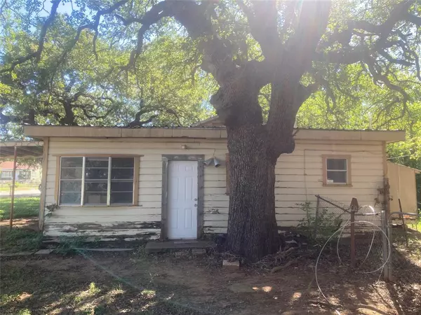 Graham, TX 76450,1328 Johnnie Avenue