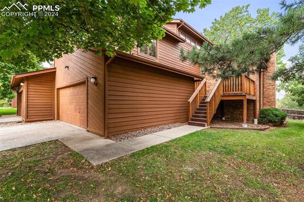 210 Youngfield DR, Lakewood, CO 80228