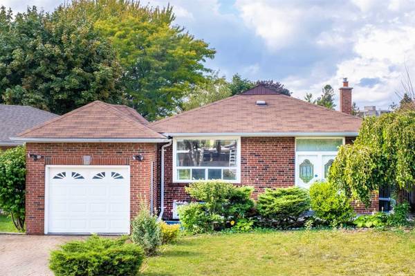 74 Charlemont CRES, Toronto E05, ON M1T 1M4