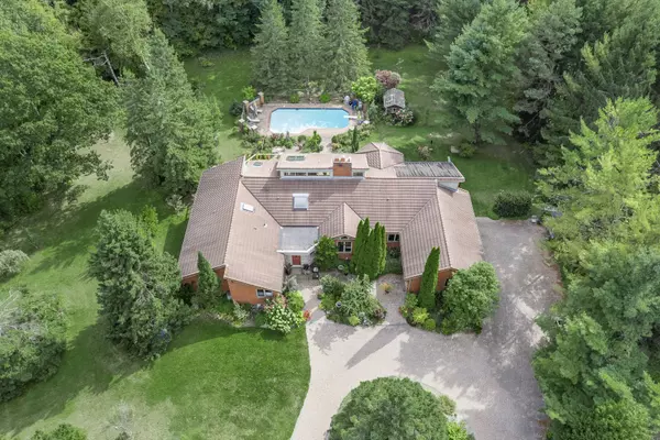 Whitchurch-stouffville, ON L4A 7X4,33 Island Lake DR