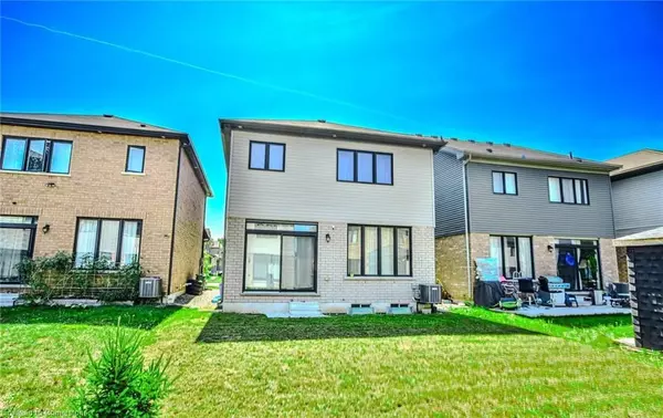 Hamilton, ON L8J 0M4,312 Bedrock DR E