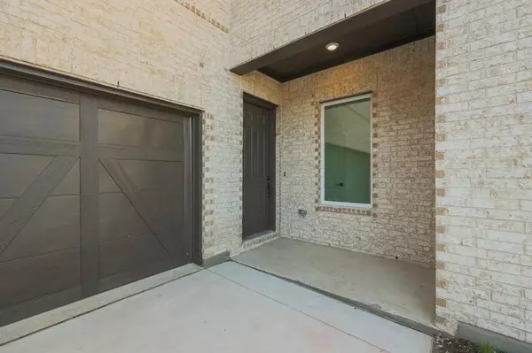 Irving, TX 75063,9809 MICHAEL IRVIN Street