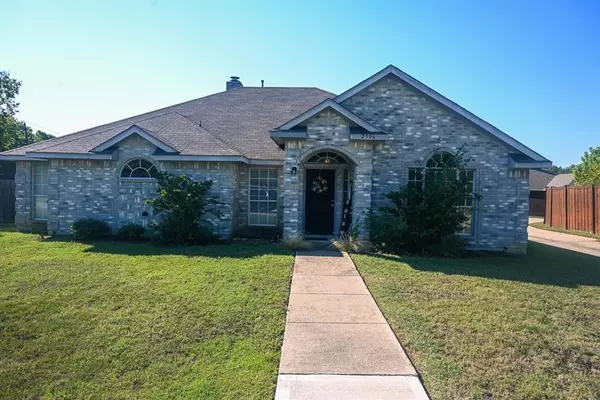 2506 Sunset Drive,  Lancaster,  TX 75146