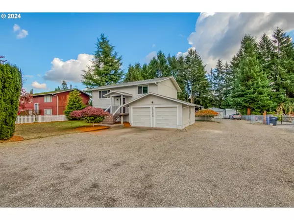 19496 S SOUTH END RD, Oregon City, OR 97045