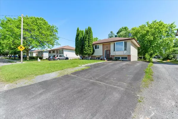 27A Pepper AVE, Belleville, ON K8P 4R2