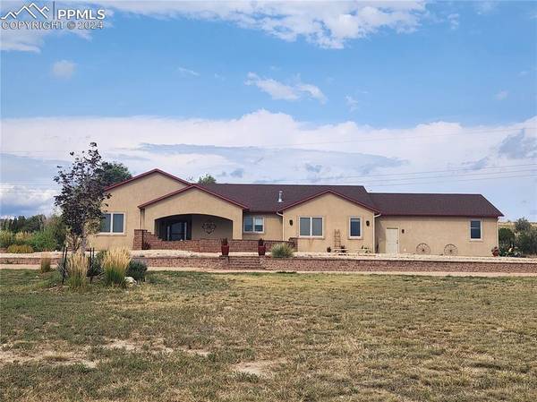 1381 3rd ST, Penrose, CO 81240