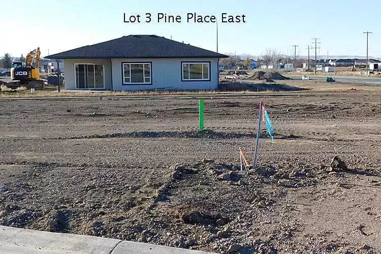 3 Pine PL E, Claresholm, AB T0L 0T0