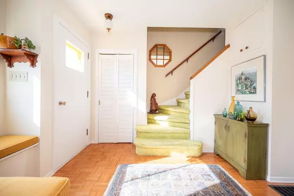 Deep River, ON K0J 1P0,26 RUTHERFORD AVE