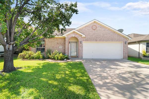 8360 Riversprings Drive,  Fort Worth,  TX 76053