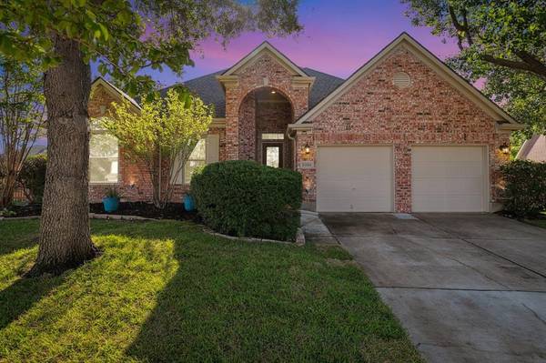 5008 Union Lake Drive, Fort Worth, TX 76137