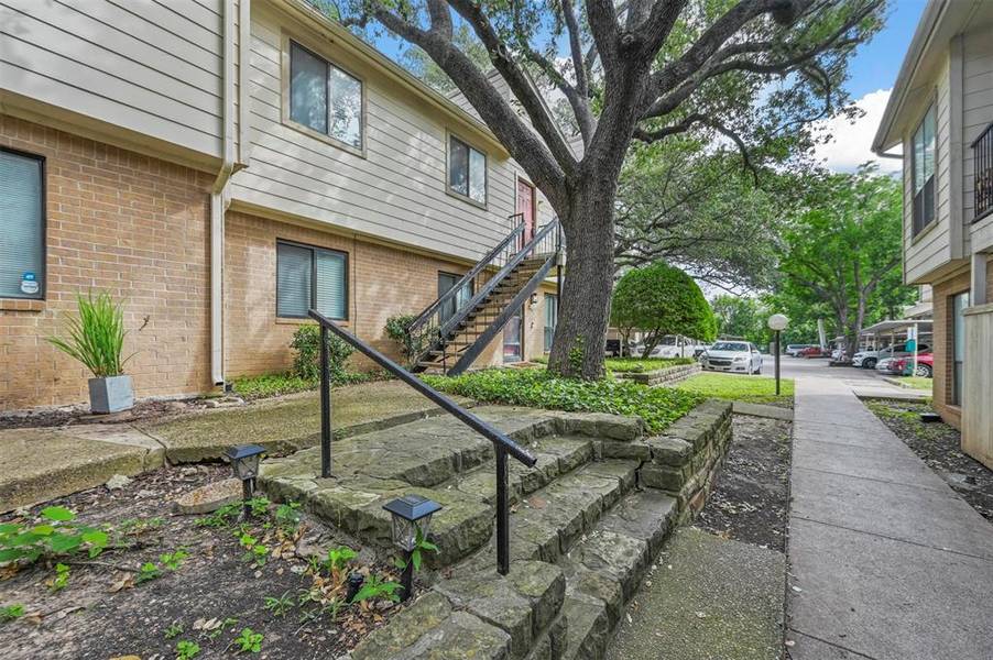 6646 E Lovers Lane #706, Dallas, TX 75214