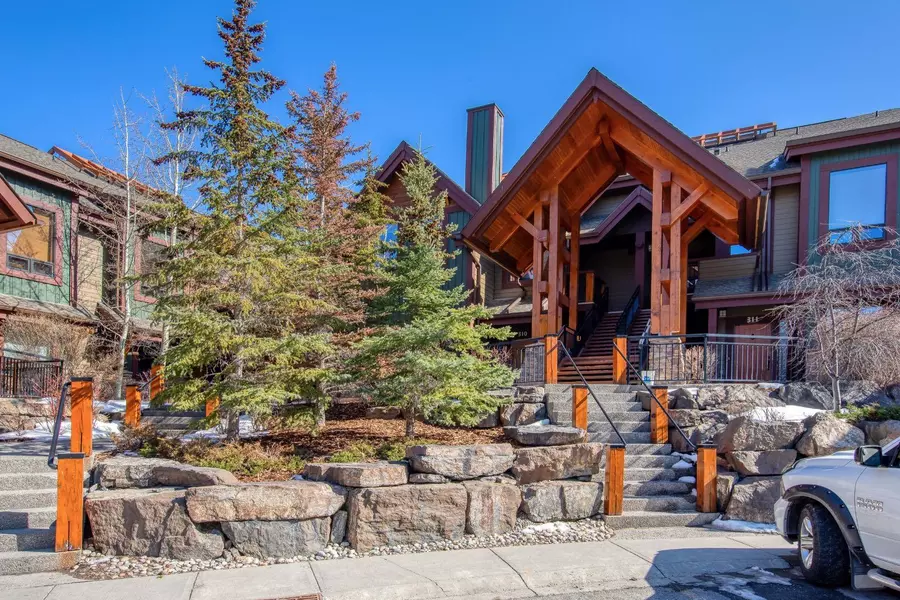 107 Armstrong PL #310, Canmore, AB T1W 3L2