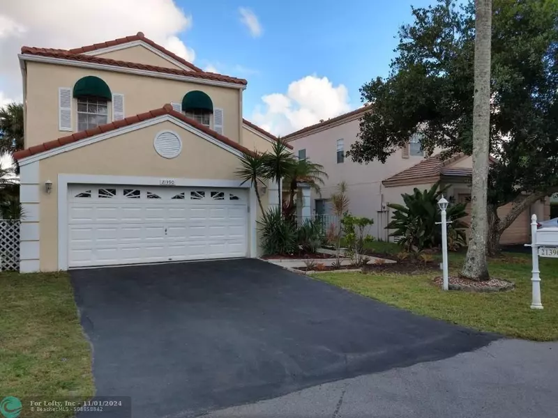 21390 Sawmill Ct, Boca Raton, FL 33498