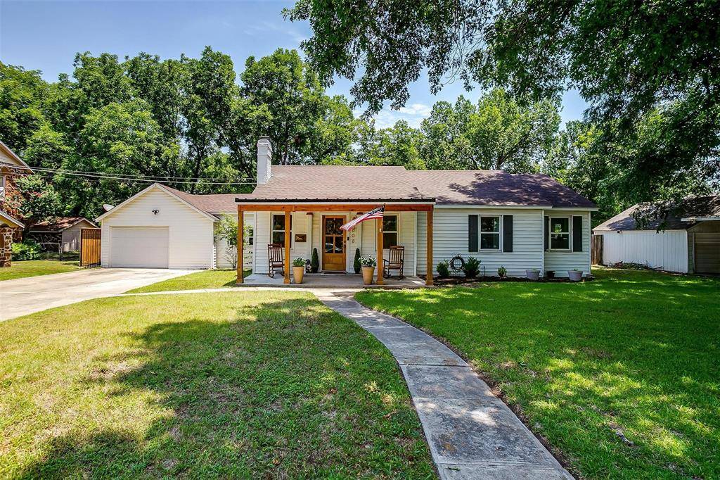 River Oaks, TX 76114,608 Frontier Street