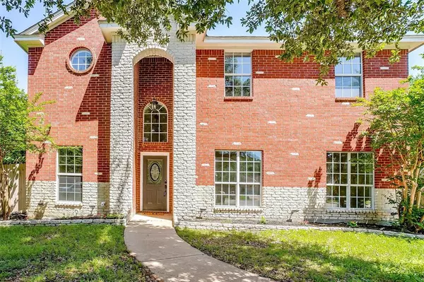 6411 Big Oak Court,  Arlington,  TX 76001