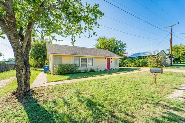 304 N Geneva Street, Breckenridge, TX 76424