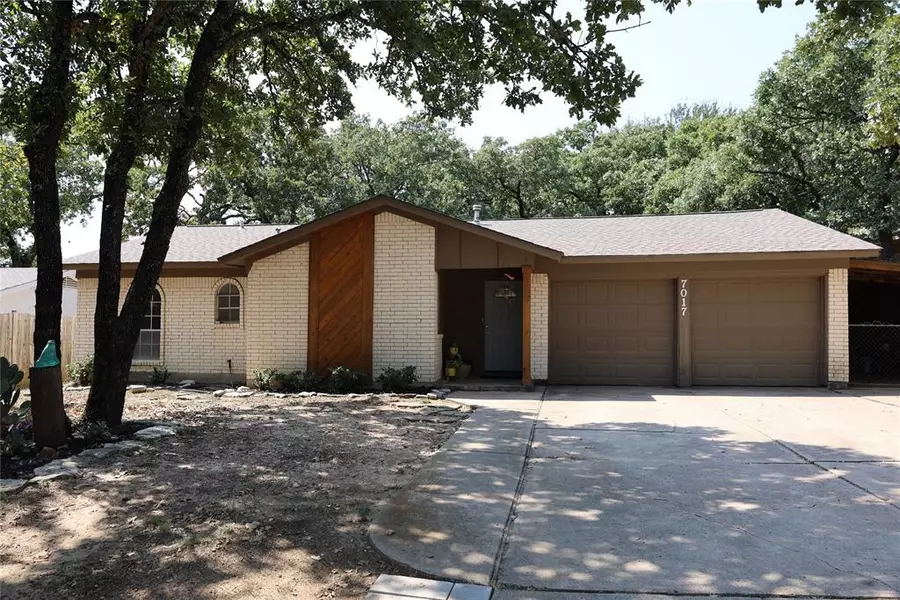 7017 Crabtree Lane, North Richland Hills, TX 76182