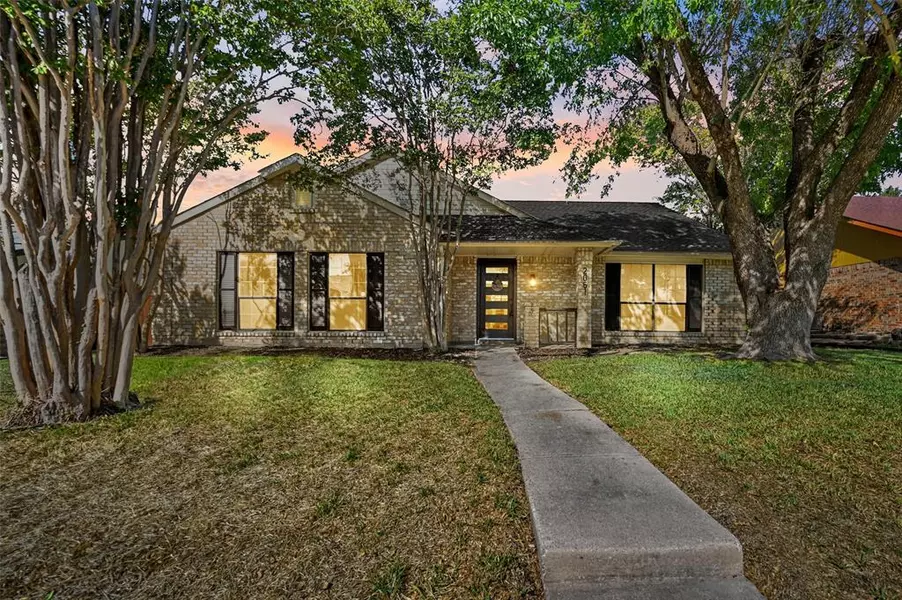 2061 Cologne Drive, Carrollton, TX 75007