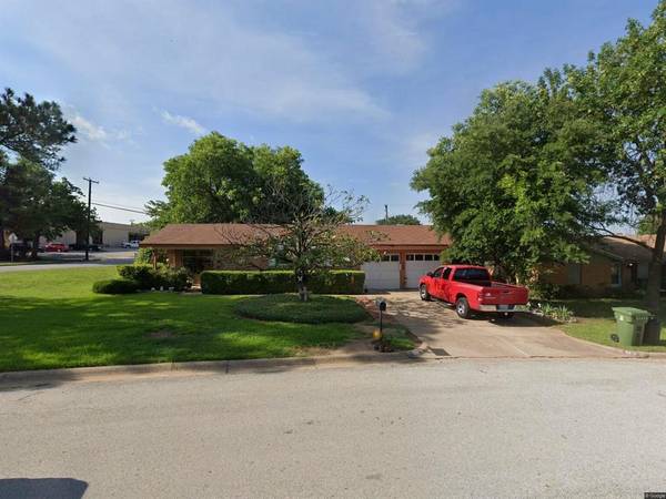 313 Sheri Lane, Hurst, TX 76053