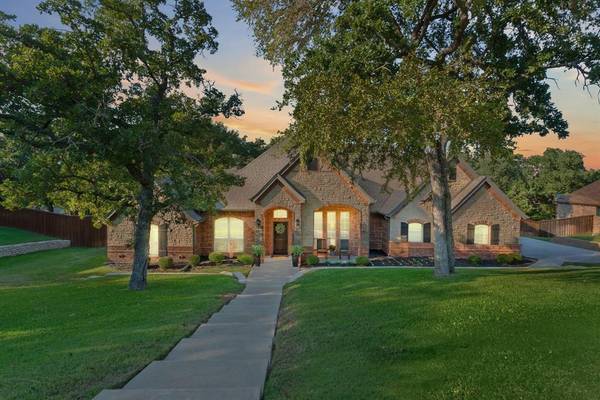 2005 Clear Creek Drive,  Weatherford,  TX 76087