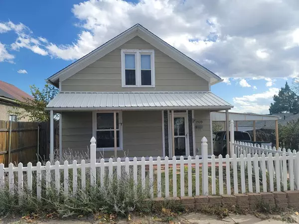 209 E Indiana Ave, Walsenburg, CO 81089