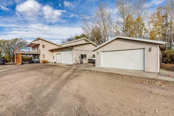 31042 Range Road 281, Rural Mountain View County, AB T0M 0W0