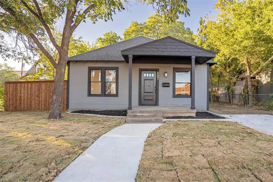 807 W Morphy Street, Fort Worth, TX 76104