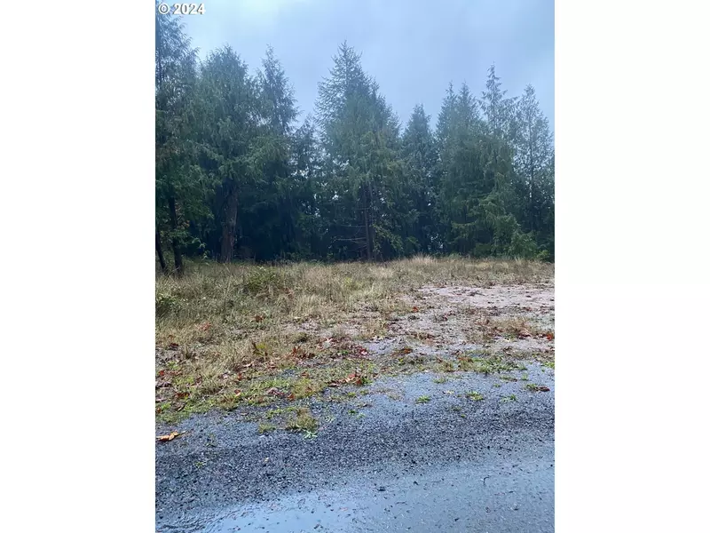 Pierson Rd, Coos Bay, OR 97420