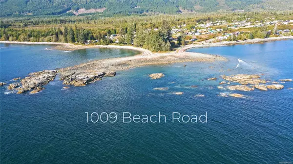 1009 Beach Rd, Ucluelet, BC V0R 3A0