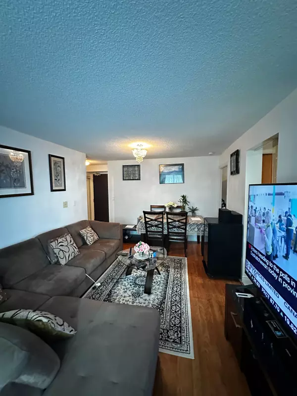 Mississauga, ON L5B 0G8,208 Enfield PL #1609