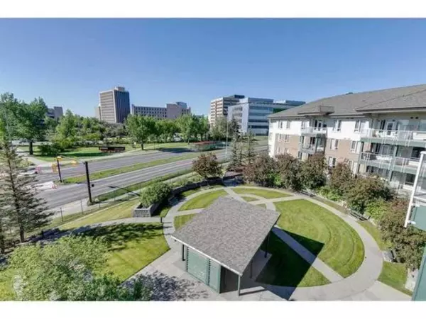 Calgary, AB T2L 0Y2,3111 34 Avenue NW #222