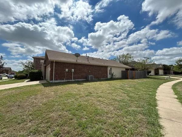 Fort Worth, TX 76131,5839 Melanie Court