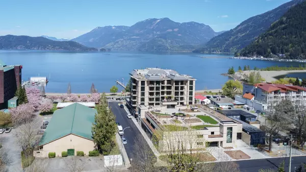 Harrison Hot Springs, BC V0M 1K0,5 120 ESPLANADE AVENUE