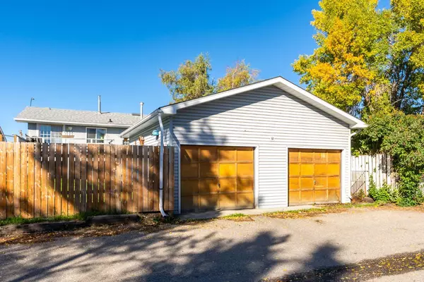 Calgary, AB T2W1B3,11028 Braton PL SW