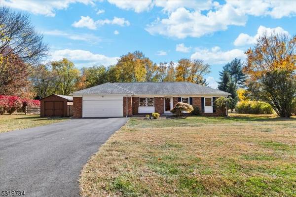 9 Alaco Ln, Holland Twp., NJ 08848