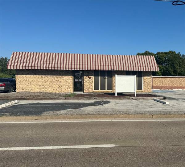 918 N Dallas Avenue, Lancaster, TX 75146