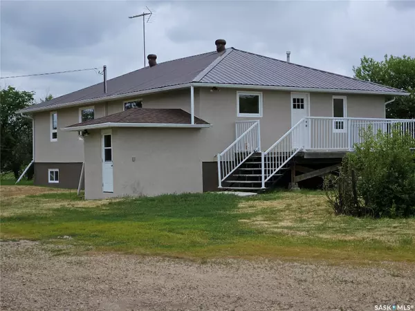 #13 Highway ACRES, Eastend, SK S0N 0T0