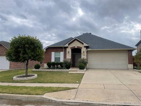 2444 Horseback Trail, Fort Worth, TX 76177