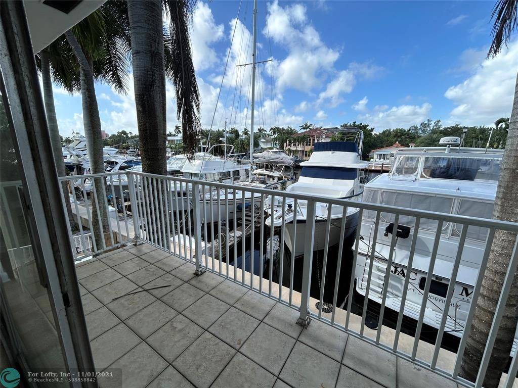 Fort Lauderdale, FL 33301,77 Hendricks Isle  #10