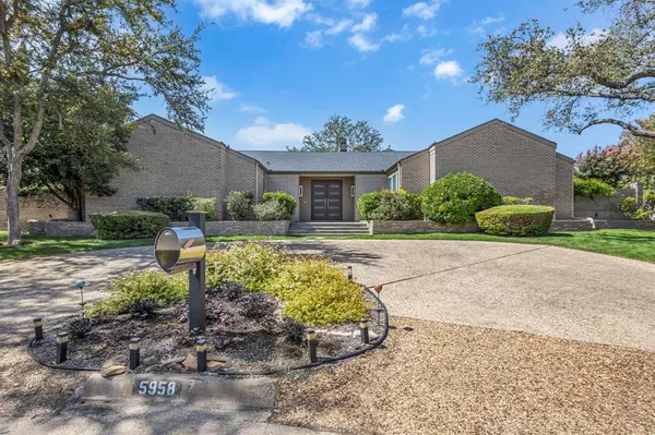 5958 Club Oaks Circle, Dallas, TX 75248