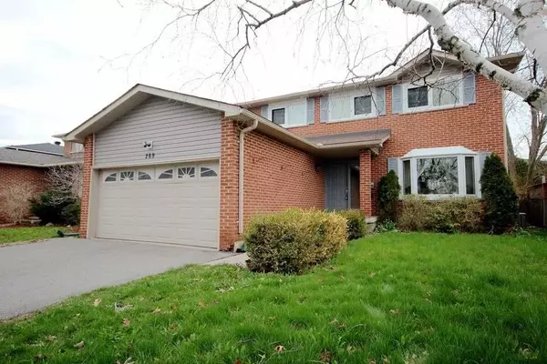 269 Manchester DR, Newmarket, ON L3Y 6J4