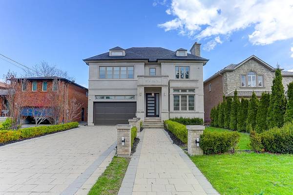 27B Scott DR, Richmond Hill, ON L4C 6V5