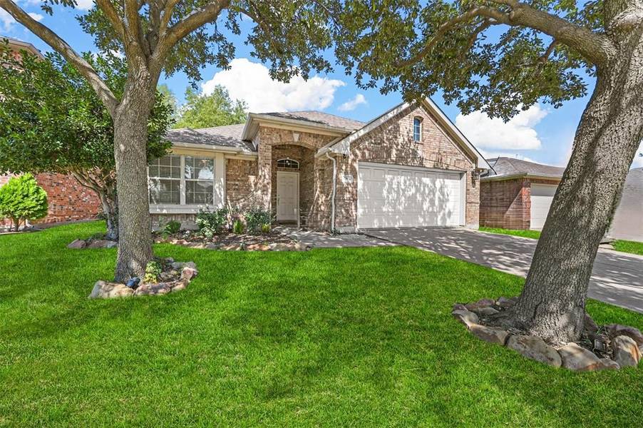 2805 Cascade Cove Drive, Little Elm, TX 75068