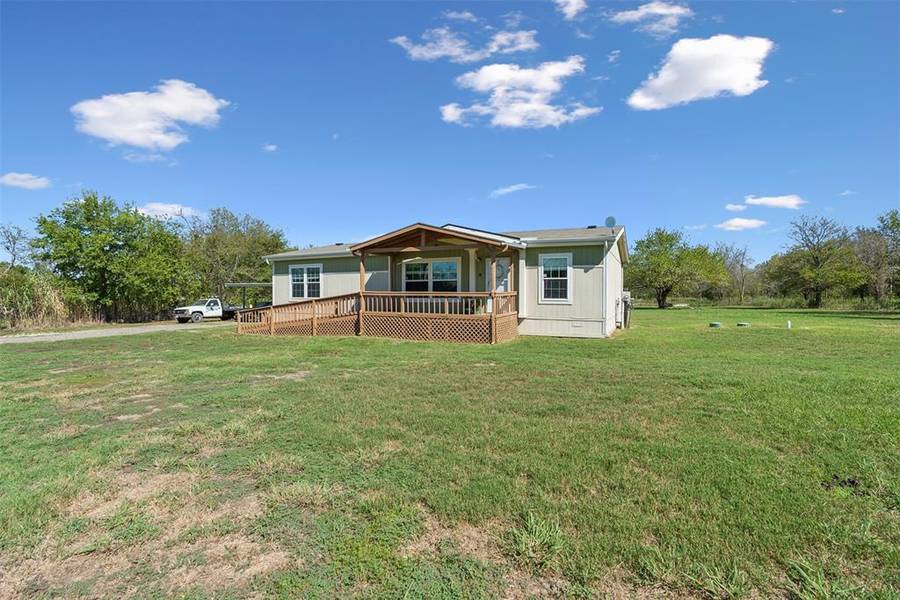 9893 Taylor Drive, Quinlan, TX 75474